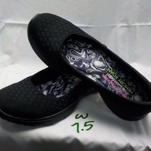 Skechers walking shoes black 7.5